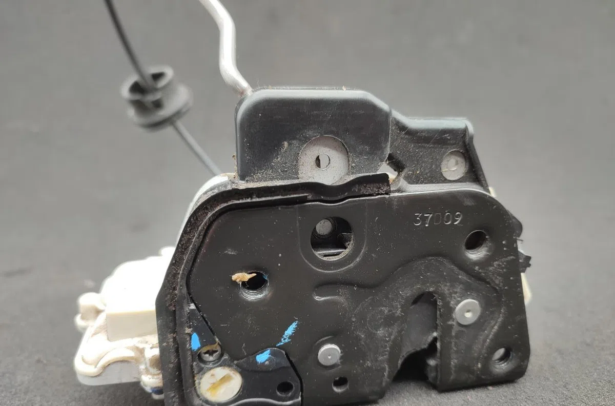Serrure porte avd SEAT EXEO occasion