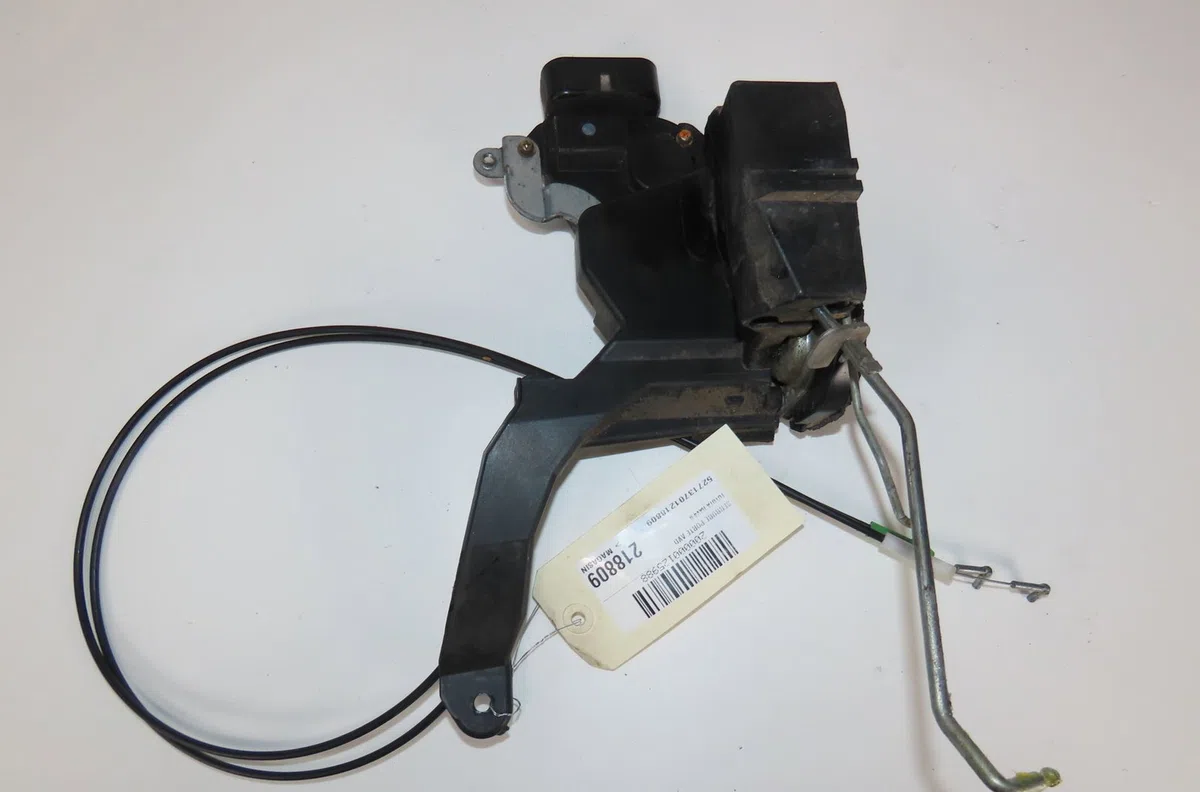 Serrure porte avd Toyota RAV 4 II (_A2_) 2.0 4wd (aca21, aca20) (2000-2005) occasion