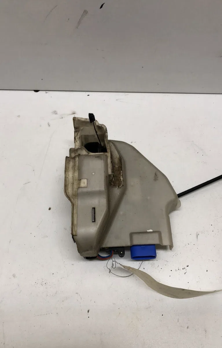 Serrure porte avd Volkswagen GOLF V (1K1) 1.9 tdi (2003-2008) occasion