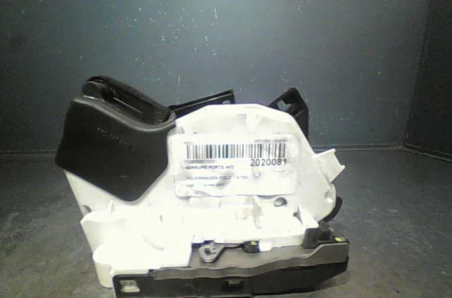 Serrure porte avd VOLKSWAGEN POLO 2012 occasion