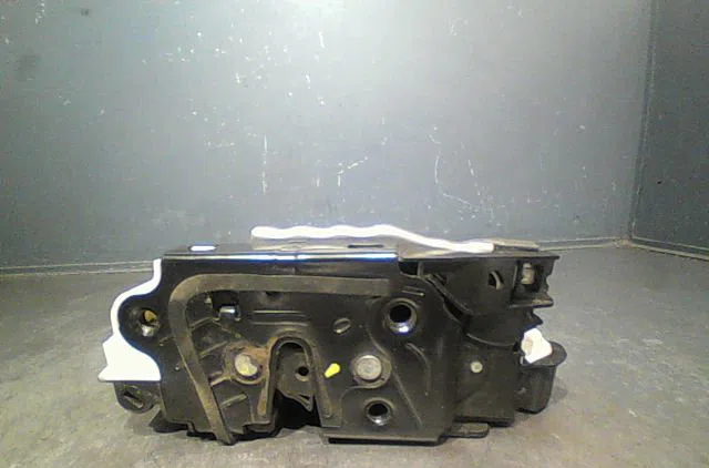 Serrure porte avd VOLKSWAGEN POLO 2012 occasion