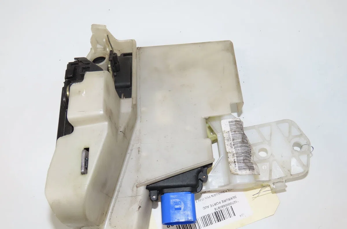 Serrure porte avd Volkswagen POLO (9N_, 9A_) 1.4 16v (2001-2008) occasion
