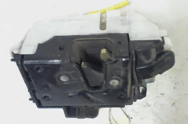 Serrure porte avd VOLKSWAGEN POLO occasion