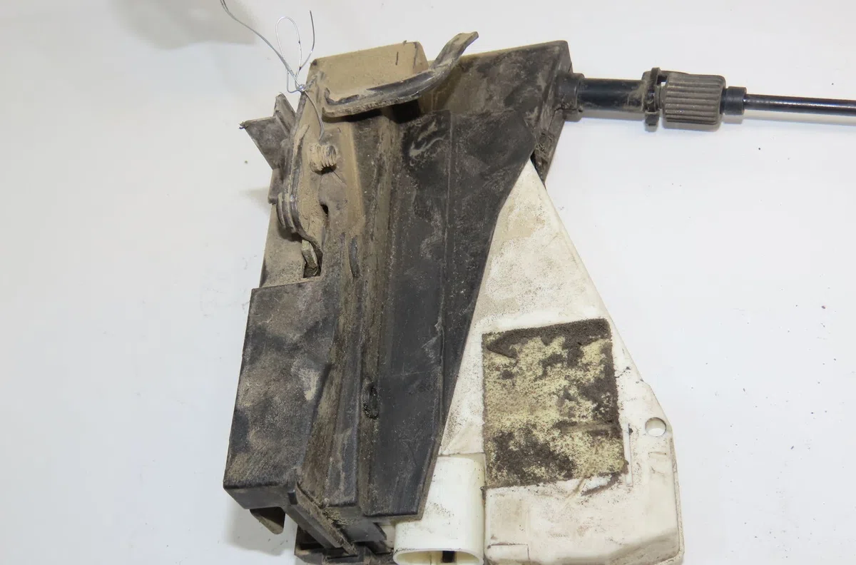 Serrure porte avd Volkswagen SHARAN (7M8, 7M9, 7M6) 1.9 tdi (1996-2000) occasion