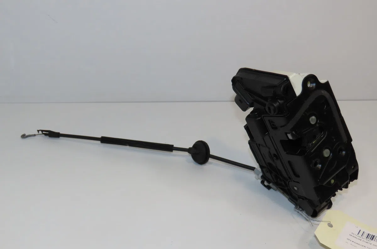 Serrure porte avd Volkswagen TIGUAN (5N_) 2.0 tdi 4motion (2007-2018) occasion