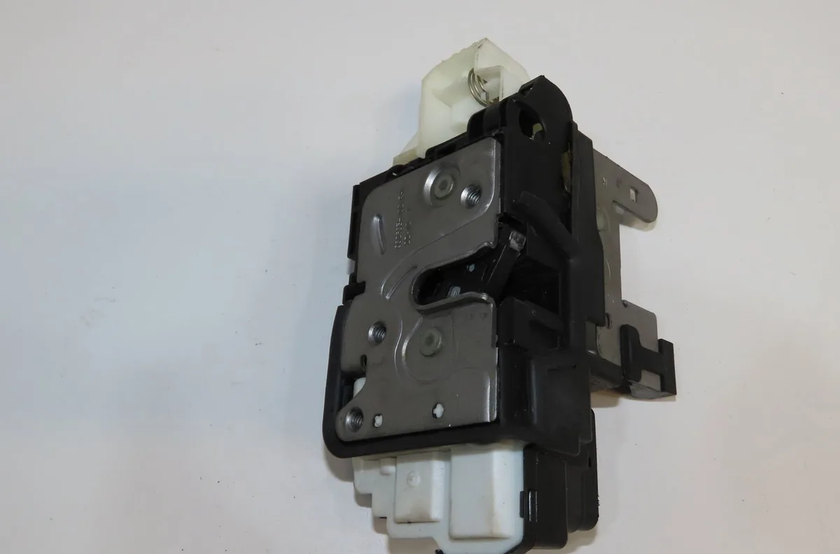 Serrure porte avd Volvo V40 Cross Country (526) D2 (2012-2016) occasion