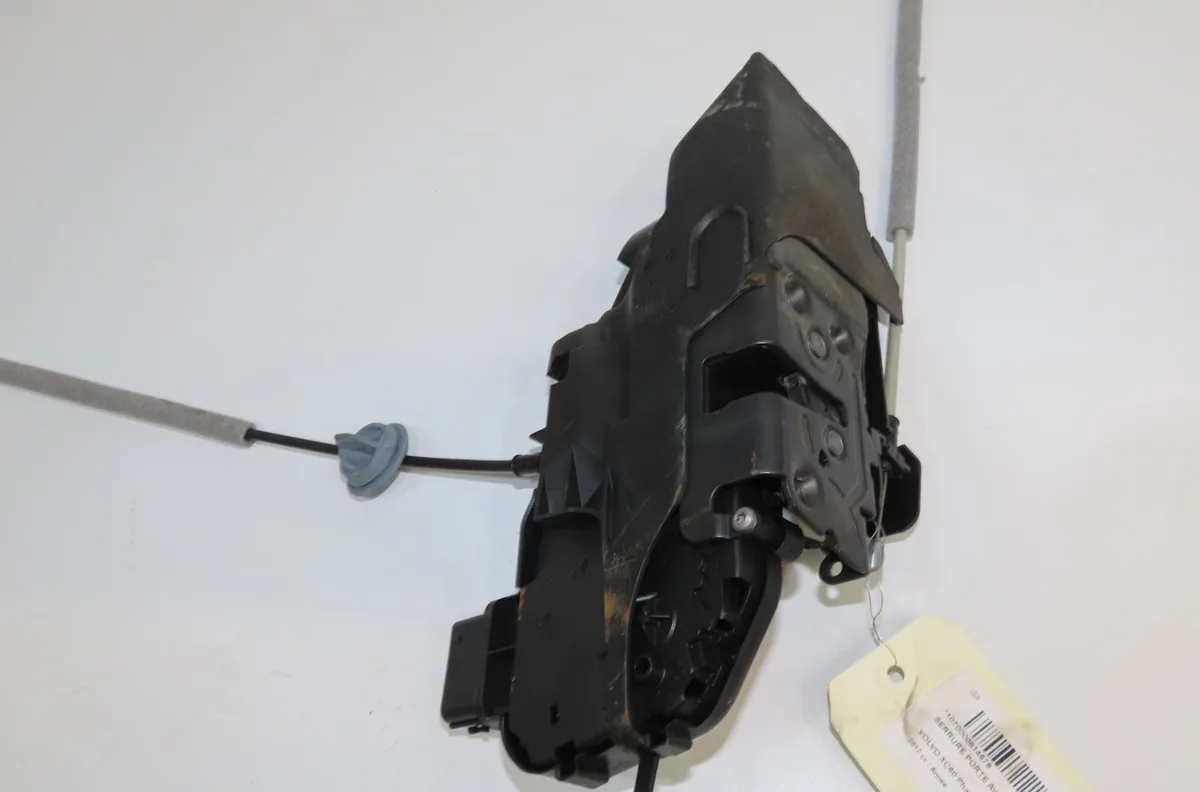 Serrure porte avd Volvo XC60 I SUV (156) D3 (2012-2015) occasion