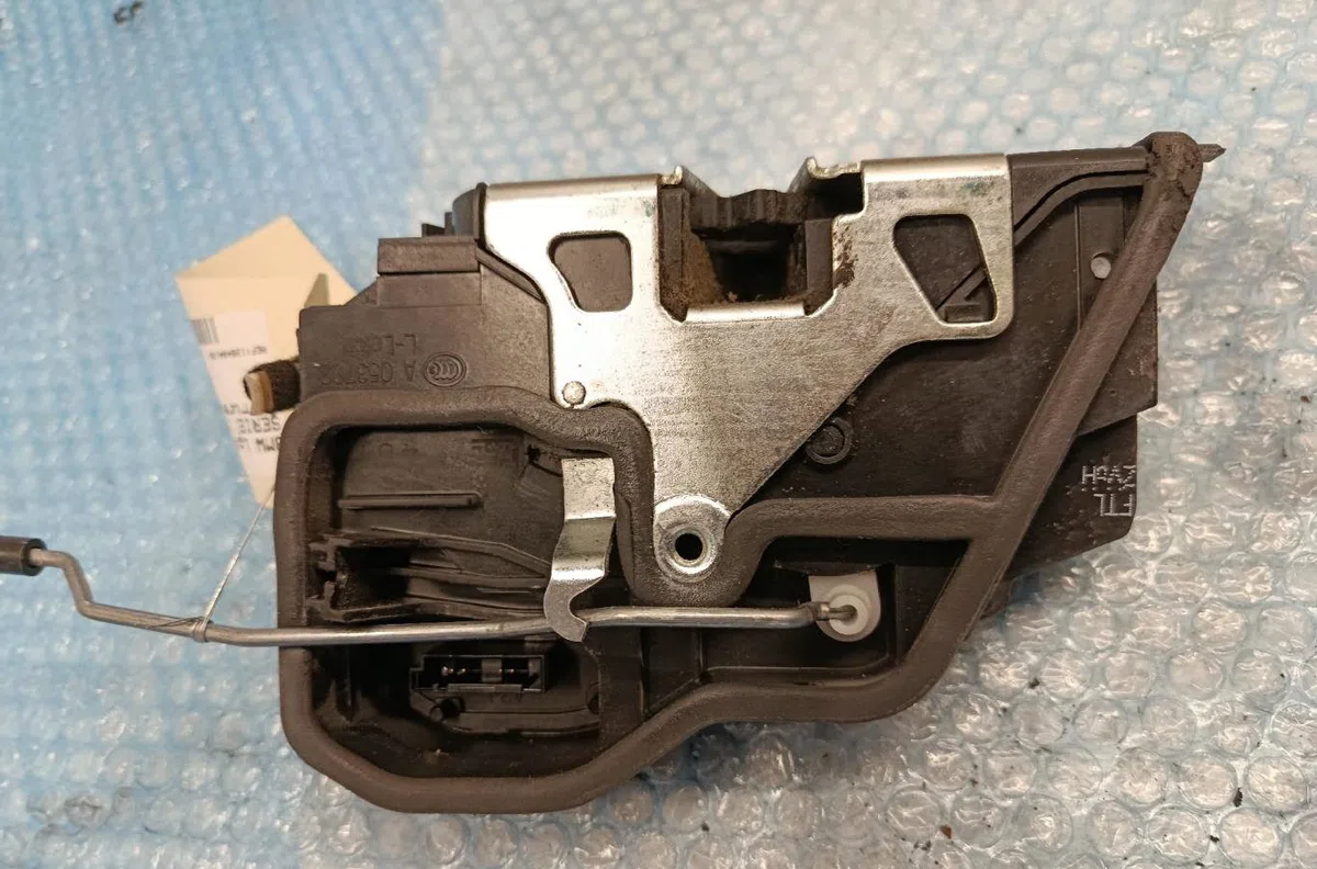 Serrure porte avg Bmw 1 (F20) 116 i (2015-2019) occasion