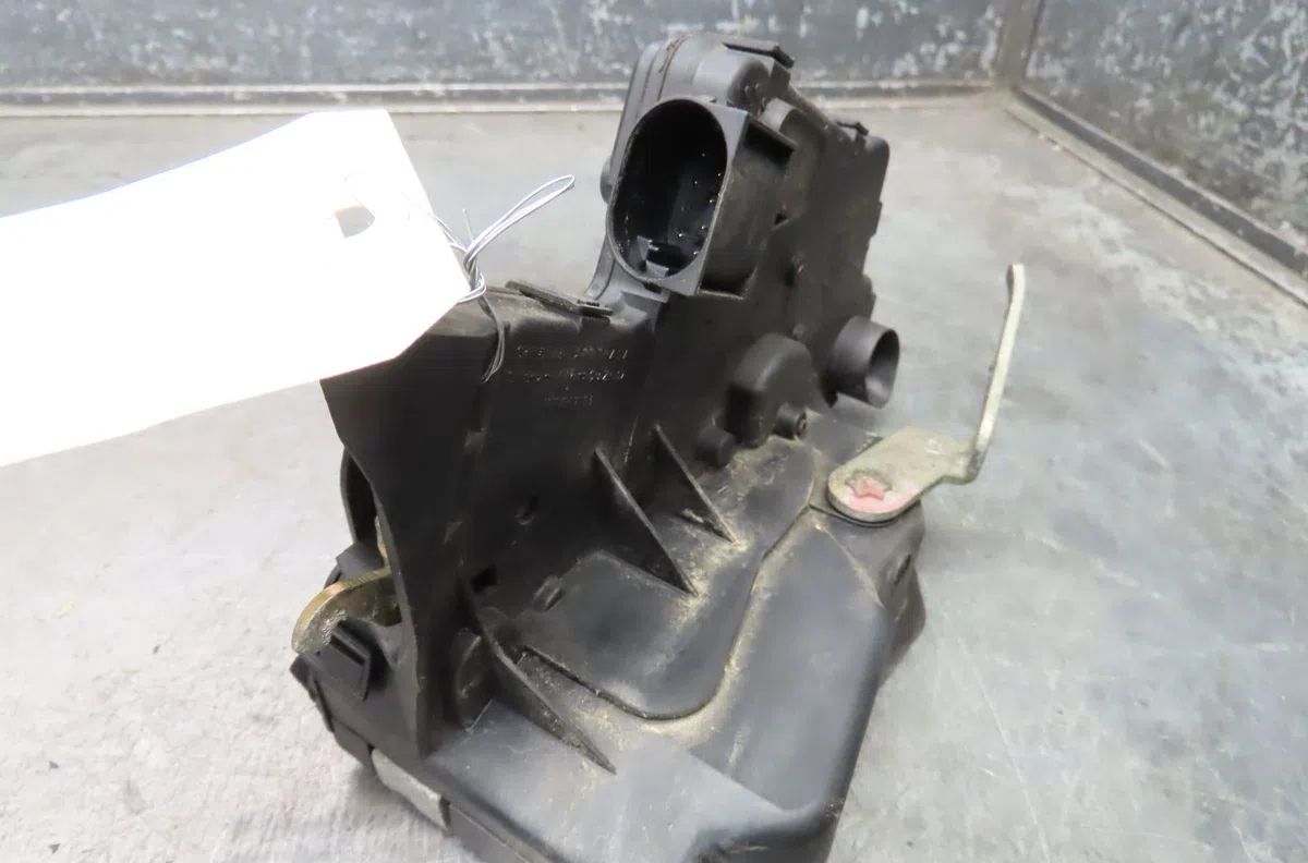 Serrure porte avg Bmw 3 (E46) 320 d (1998-2001) occasion