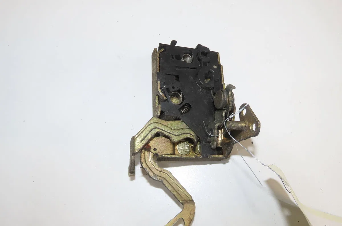 Serrure porte avg Citroen AX (ZA-_) 11 (1986-1994) occasion