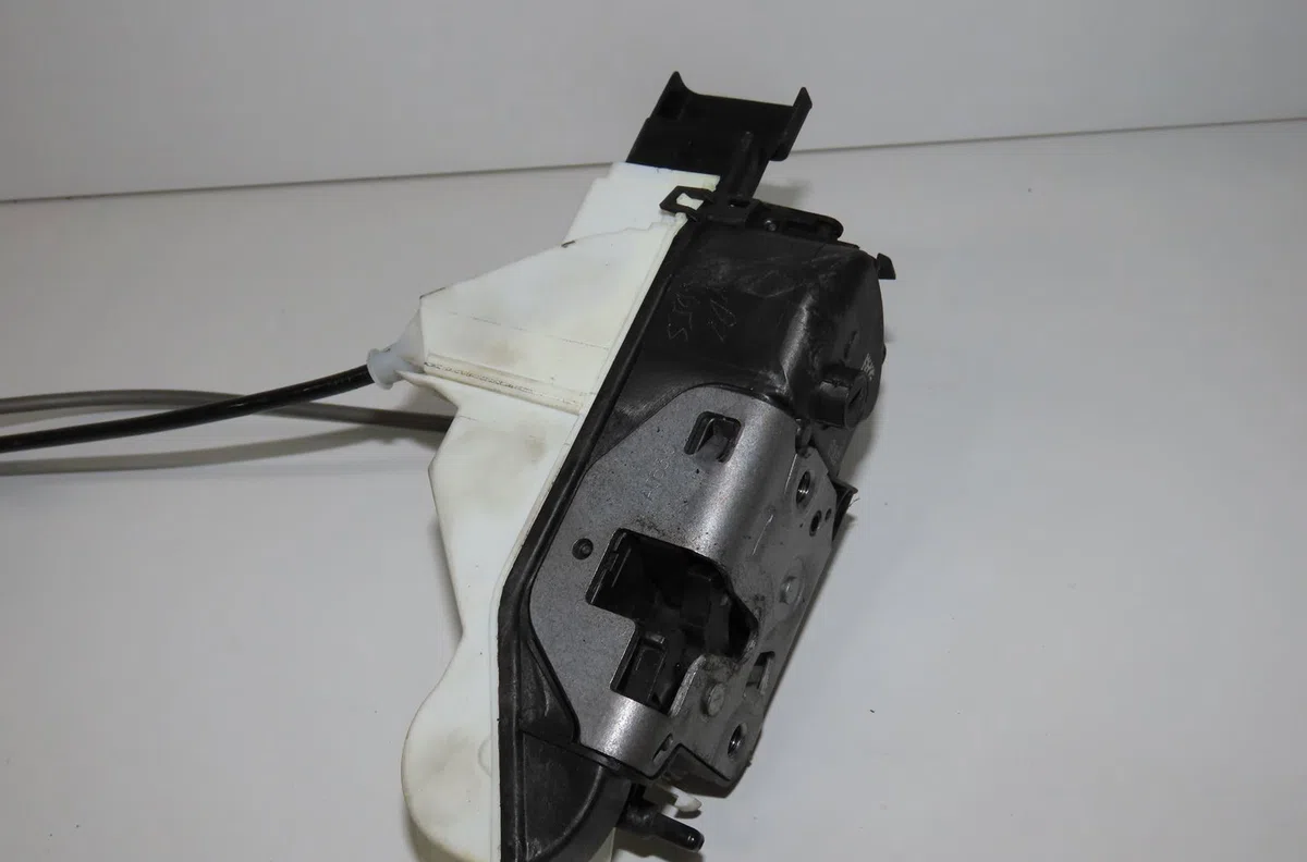 Serrure porte avg Citroen C-ELYSEE (DD_) 1.6 hdi 92 (2012) occasion