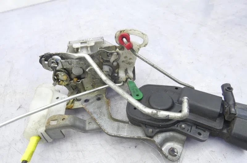 Serrure porte avg CITROEN C1 1 PHASE 1 occasion