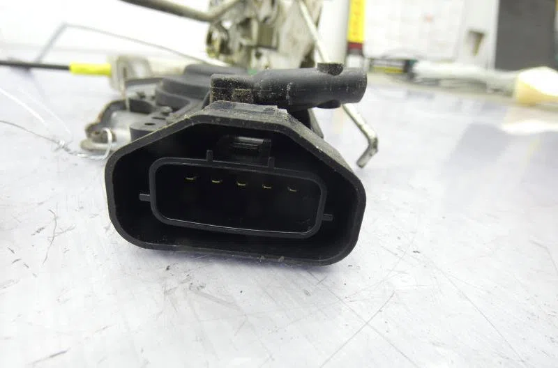 Serrure porte avg CITROEN C1 1 PHASE 1 occasion