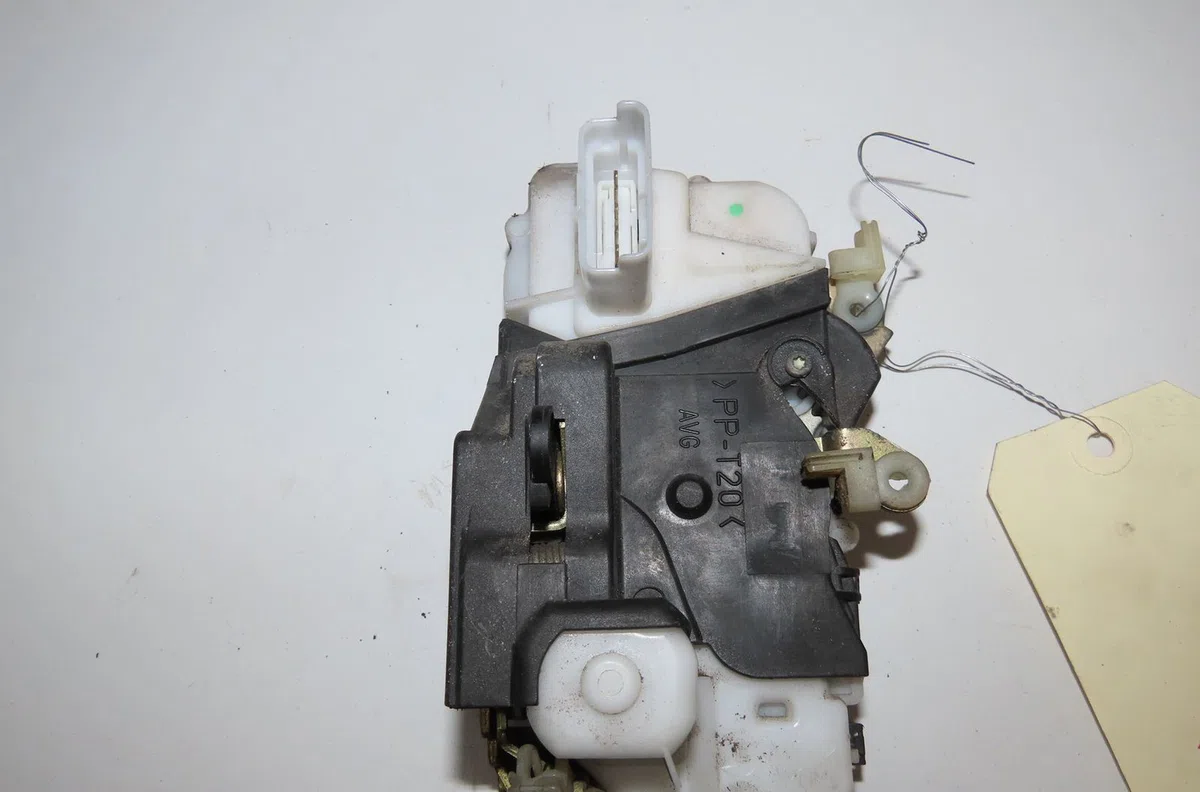 Serrure porte avg Citroen C5 II (RC_) 3.0 v6 (rcxfuf) (2004-2008) occasion