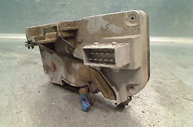 Serrure porte avg CITROEN XANTIA Phase 1 03-1993--06-1998 occasion