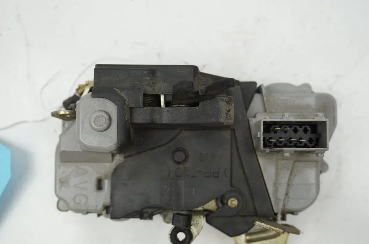 Serrure porte avg Citroen XSARA (N1) 1.8 i (1997-2000) occasion