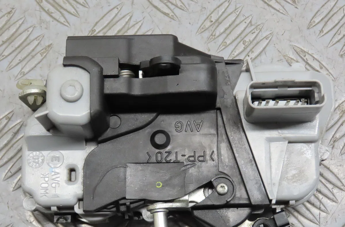 Serrure porte avg Citroen XSARA PICASSO (N68) 1.6 hdi (2004-2011) occasion