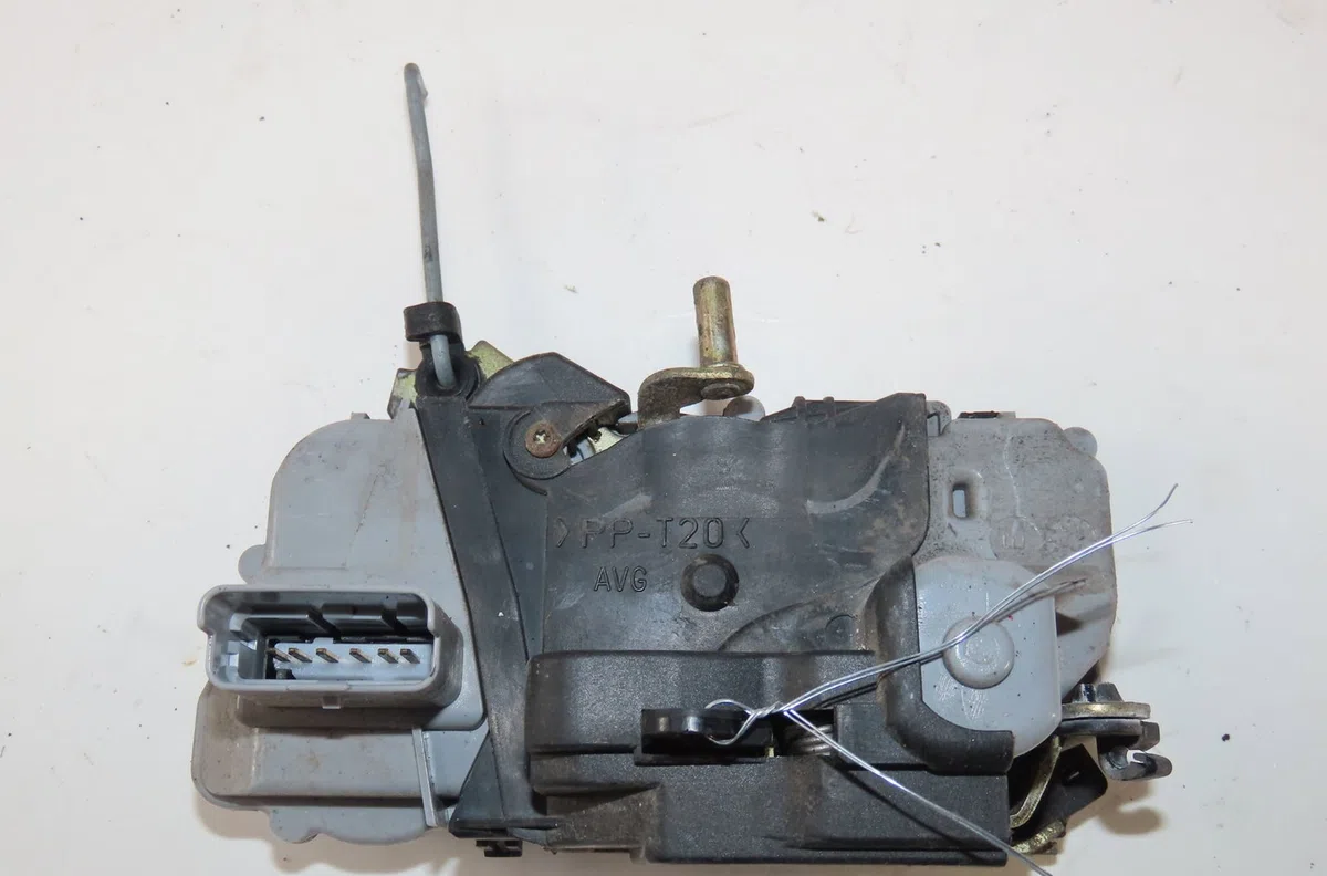 Serrure porte avg Citroen XSARA PICASSO (N68) 1.8 16v (2000-2005) occasion