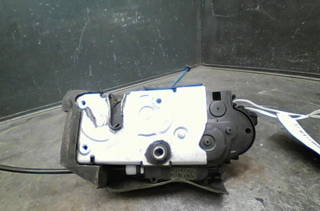 Serrure porte avg Fiat CROMA (194_) 1.9 d multijet (194axc1b, 194axc12) (2005-2011) occasion