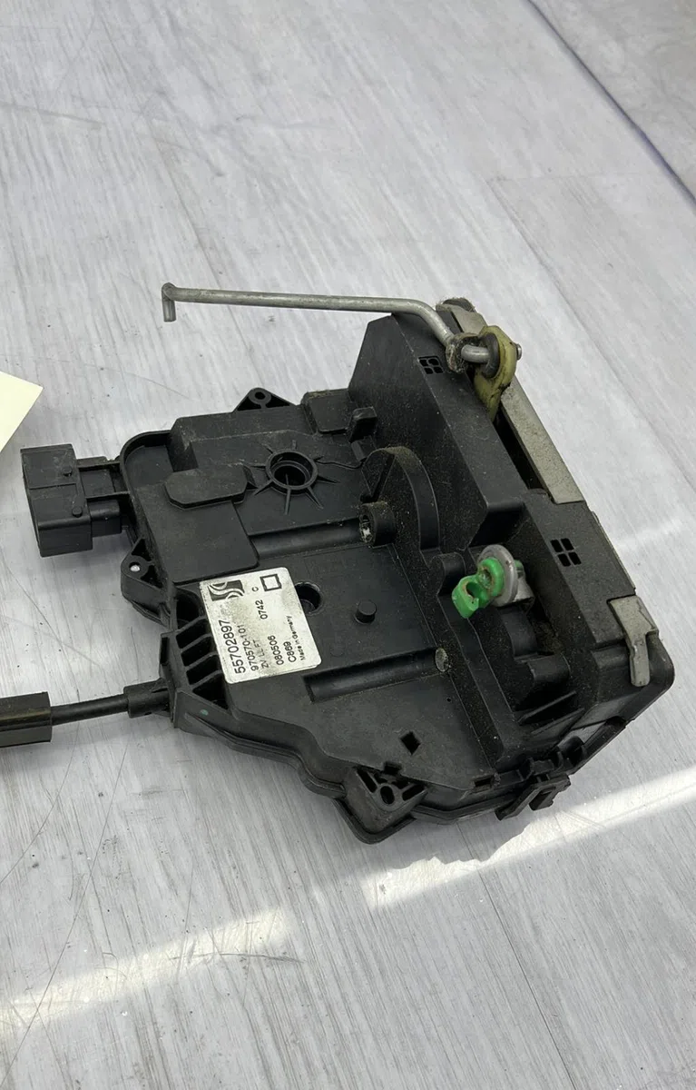 Serrure porte avg FIAT GRANDE PUNTO occasion