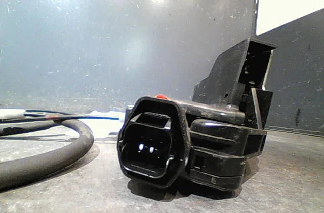 Serrure porte avg Hyundai SANTA FÉ I (SM) 2.0 crdi 4x4 (2003-2006) occasion