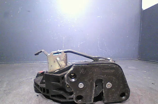 Serrure porte avg Hyundai TUCSON (JM) 2.0 crdi traction intégrale (2004-2010) 5 portes occasion