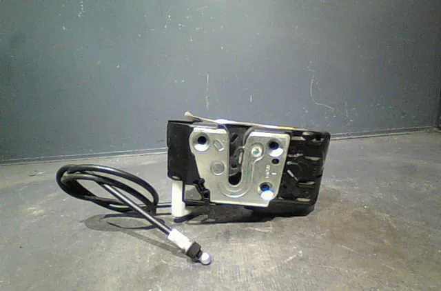 Serrure porte avg Nissan NOTE (E11, NE11) 1.4 (2006-2012) occasion