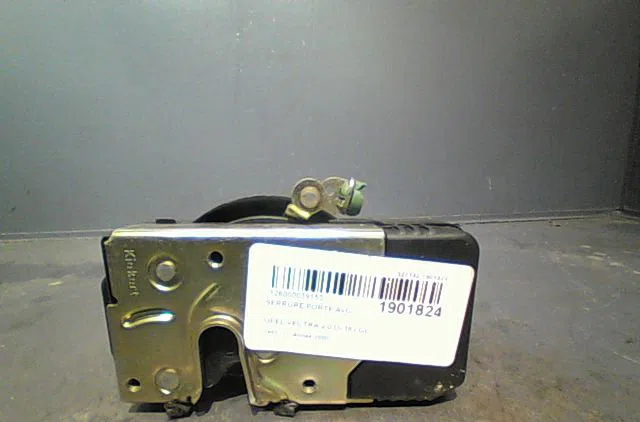 Serrure porte avg Opel VECTRA B 3-5 portes (J96) 2.0 di 16v (f68) (1996-2000) occasion