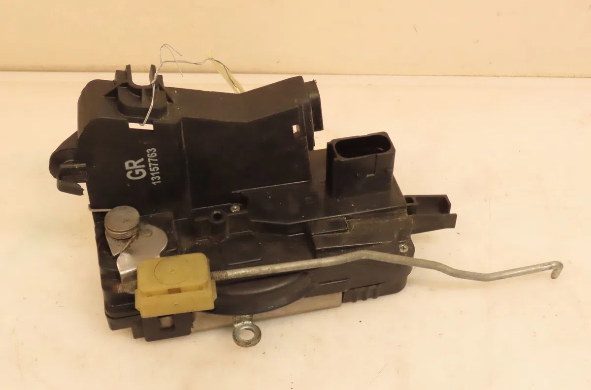 Serrure porte avg Opel VECTRA C GTS (Z02) 2.2 dti 16v (f68) (2002-2006) occasion