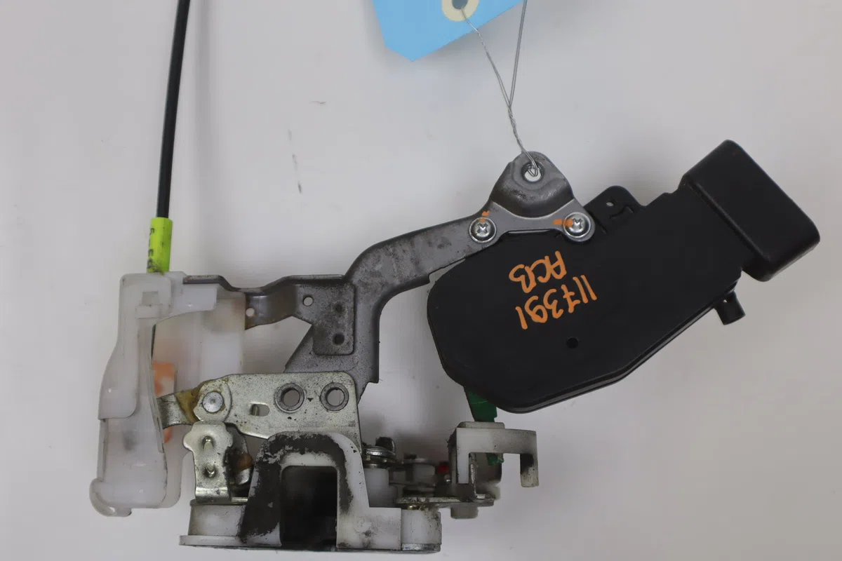 Serrure porte avg Peugeot 107 (PM_, PN_) 1.0 (2005-2014) 3 portes occasion