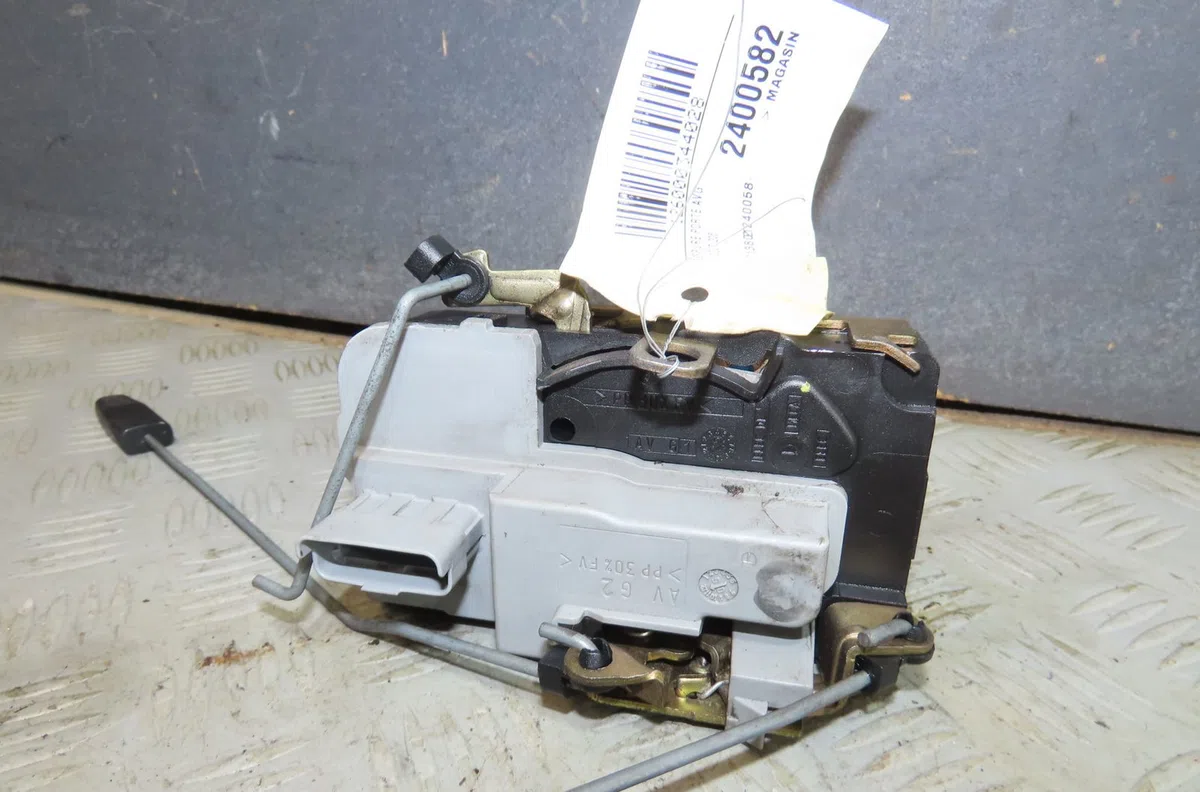 Serrure porte avg Peugeot 206 3-5 portes (2A-C) 1.4 hdi eco 70 (2001-2009) 5 portes occasion