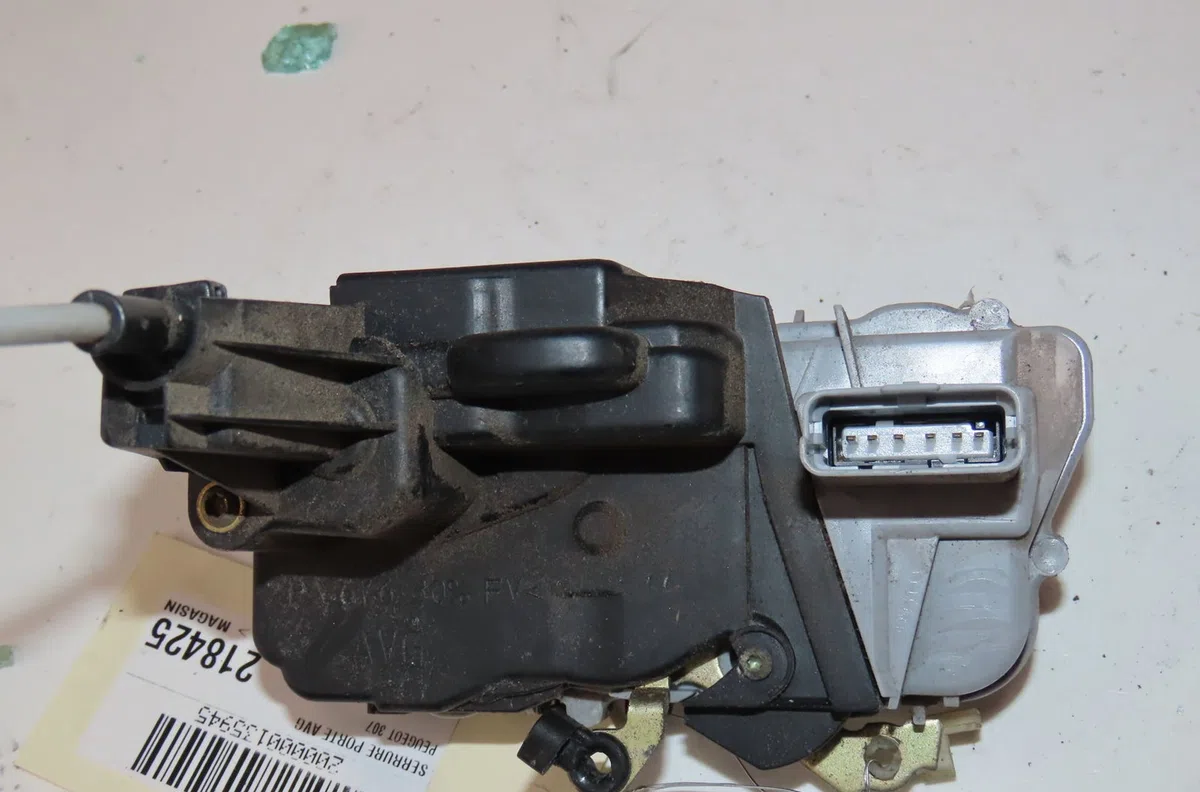Serrure porte avg Peugeot 307 (3A-C) 1.4 hdi (2001-2005) occasion