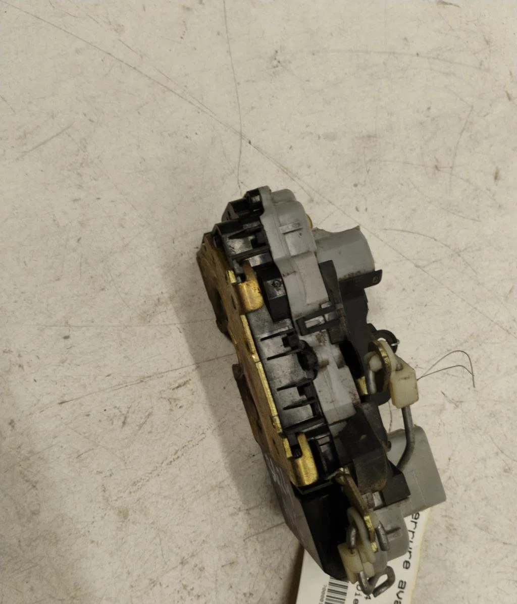 Serrure porte avg Peugeot 307 (3A-C) 2.0 hdi 110 (2000-2007) occasion
