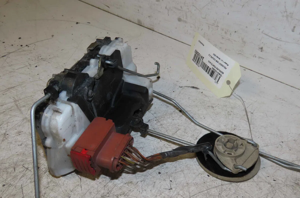 Serrure porte avg PEUGEOT 406 COUPE occasion