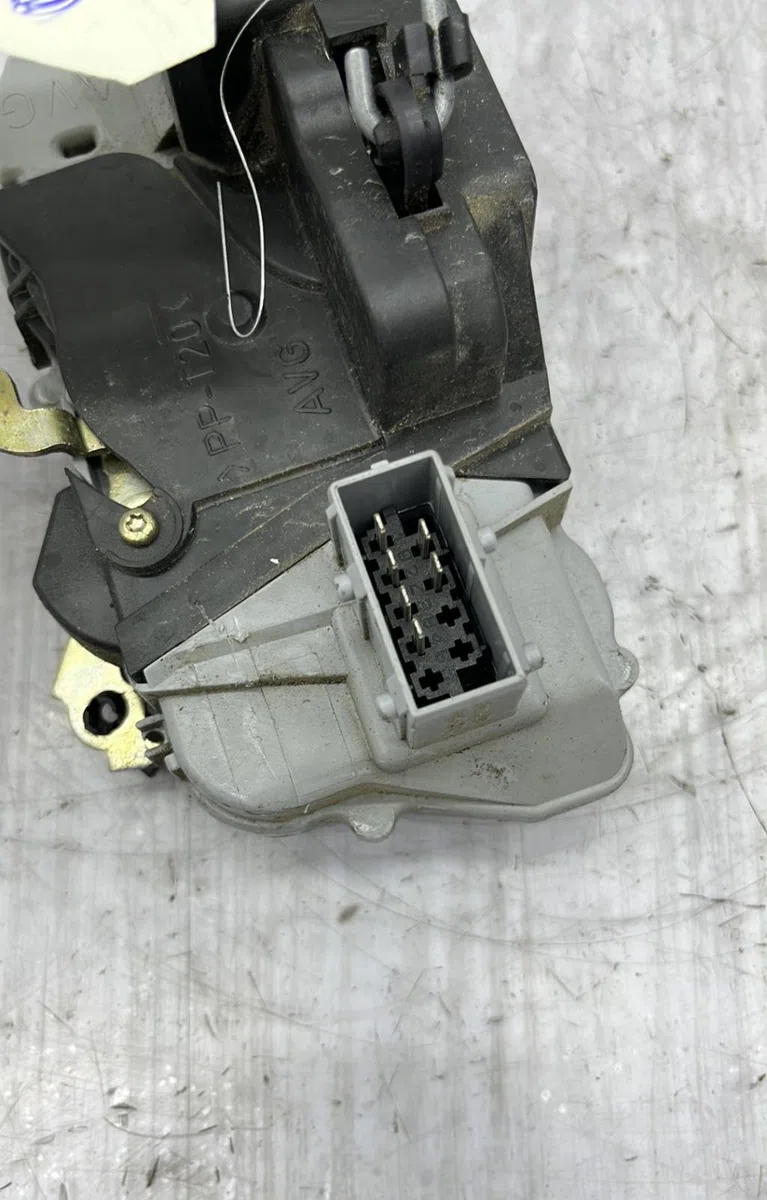 Serrure porte avg PEUGEOT 406 PHASE 1 occasion