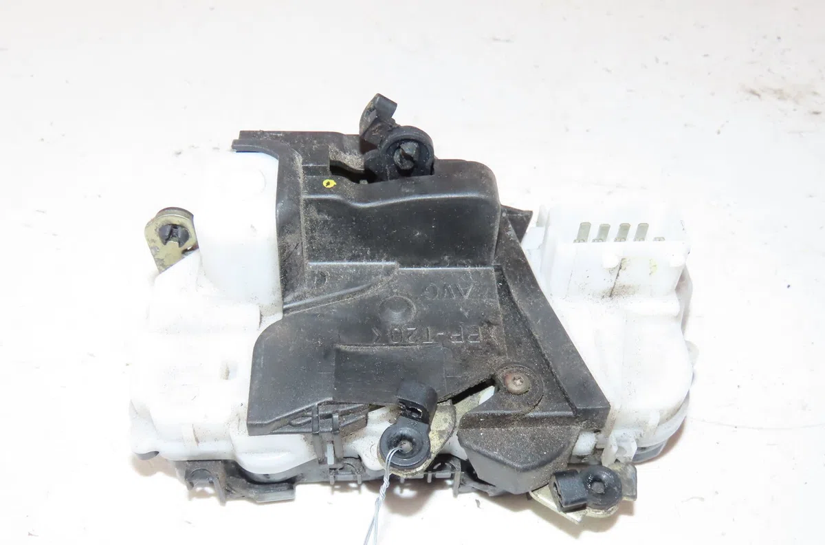 Serrure porte avg Peugeot 607 (9D, 9U) 2.0 hdi (2005-2011) occasion