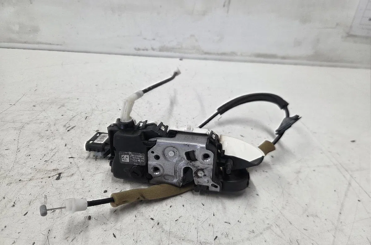 Serrure porte avg PEUGEOT PARTNER 2 PHASE 1 occasion