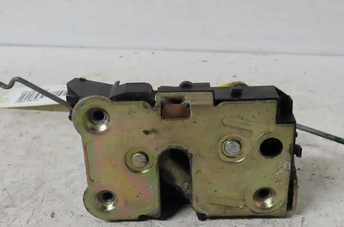 Serrure porte avg RENAULT CLIO  I occasion