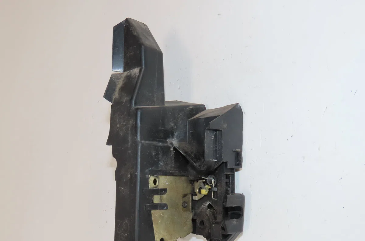 Serrure porte avg Renault CLIO II (BB_, CB_) 1.9 d (b-cb0e, bb0j) (1998-2005) occasion