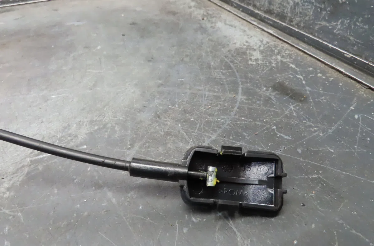 Serrure porte avg Renault CLIO III (BR0-1, CR0-1) 1.5 dci (br17, cr17) (2005-2012) 5 portes occasion