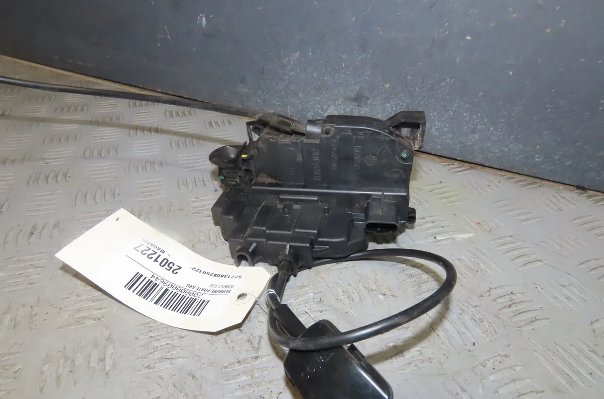 Serrure porte avg Renault CLIO III (BR0-1, CR0-1) 1.5 dci (c-br0g, c-br1g) (2005-2012) 5 portes occasion