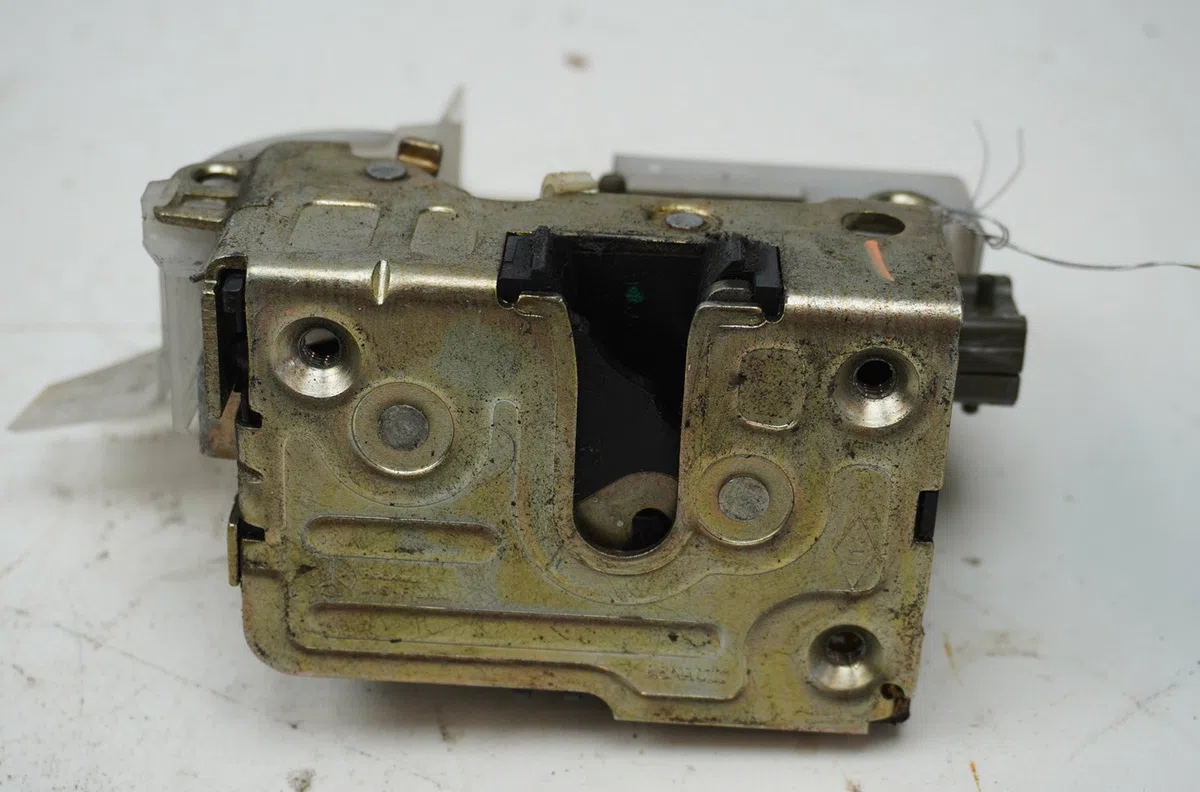 Serrure porte avg Renault ESPACE III (JE0_) 2.0 (je0a) (1996-2000) occasion