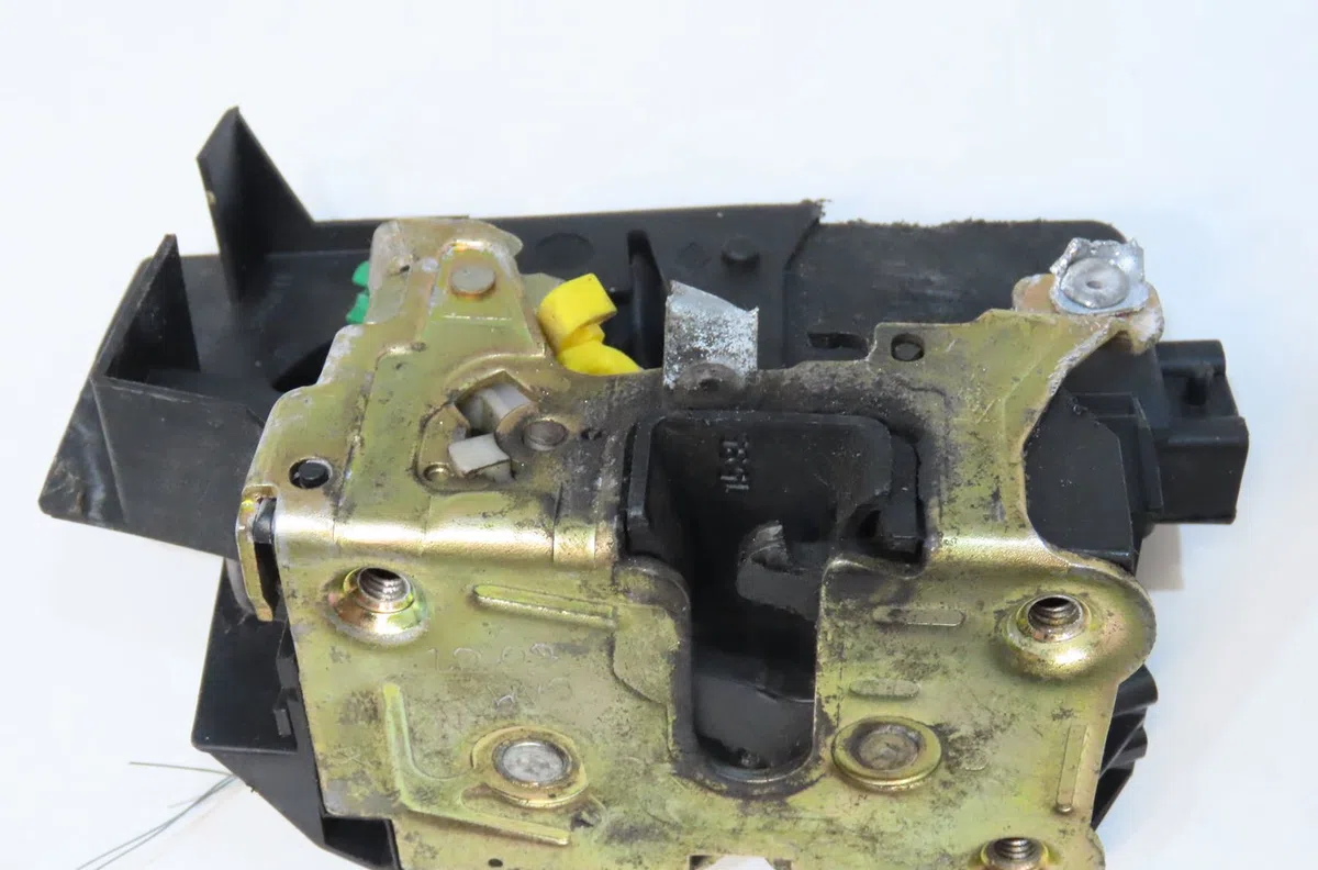 Serrure porte avg Renault LAGUNA I (B56_, 556_) 2.2 d (b56f-2) (1993-2001) occasion