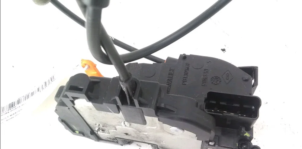 Serrure porte avg RENAULT MASTER occasion