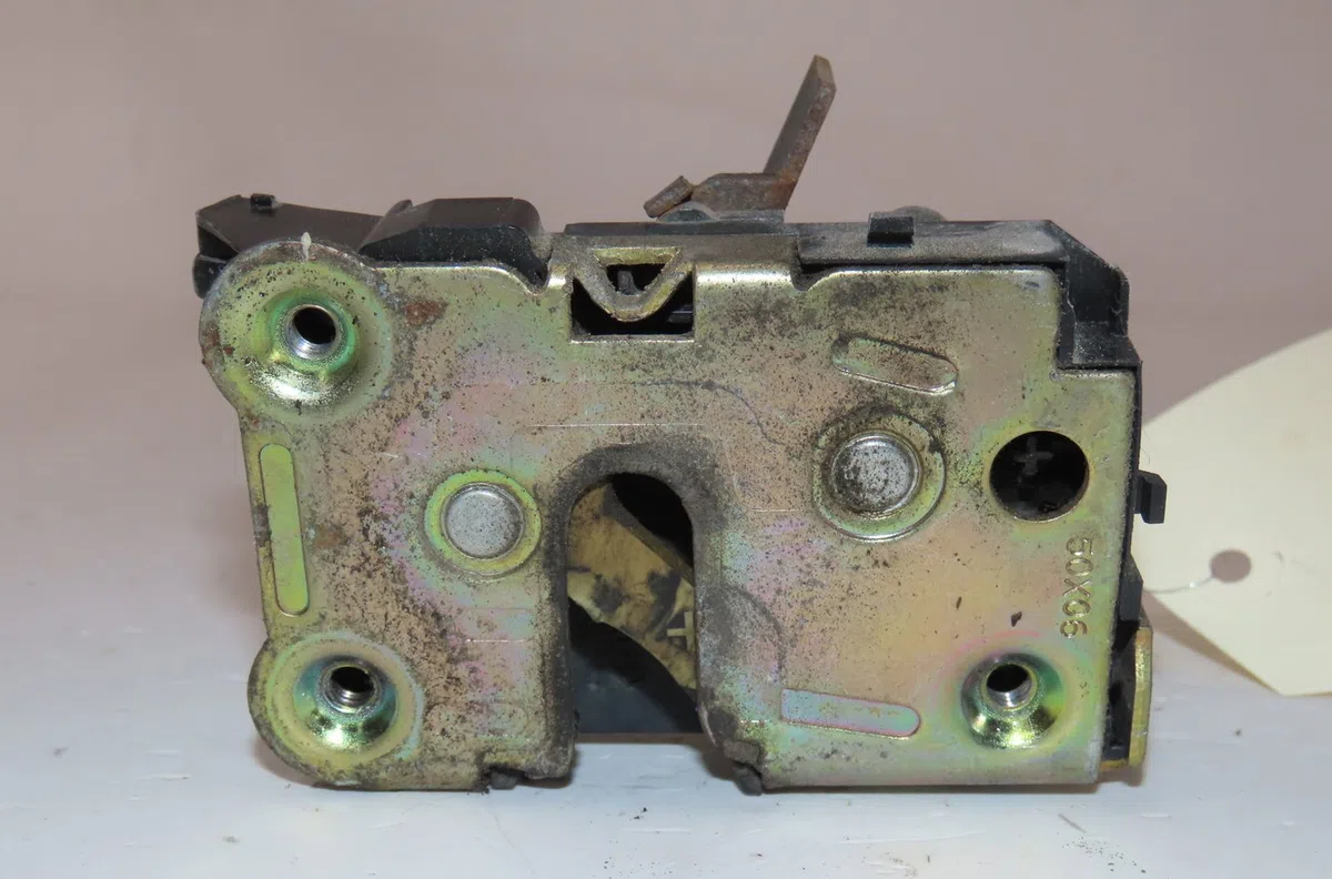 Serrure porte avg Renault TWINGO I (C06_) 1.2 (c066, c068) (1996-2007) 3 portes occasion