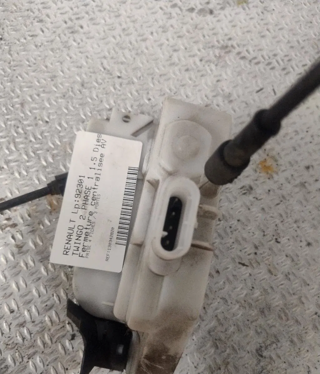 Serrure porte avg Renault TWINGO II (CN0_) 1.5 dci (cn0e) (2007-2014) 3 portes occasion