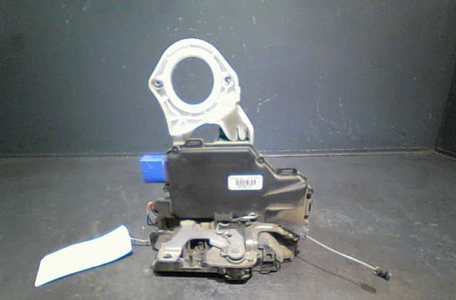 Serrure porte avg SEAT CORDOBA 2004 occasion