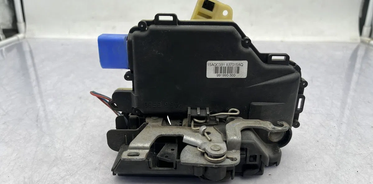 Serrure porte avg SEAT IBIZA 3 PHASE 2 occasion
