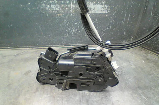 Serrure porte avg Seat IBIZA IV (6J5, 6P1) 1.2 (2009-2011) occasion
