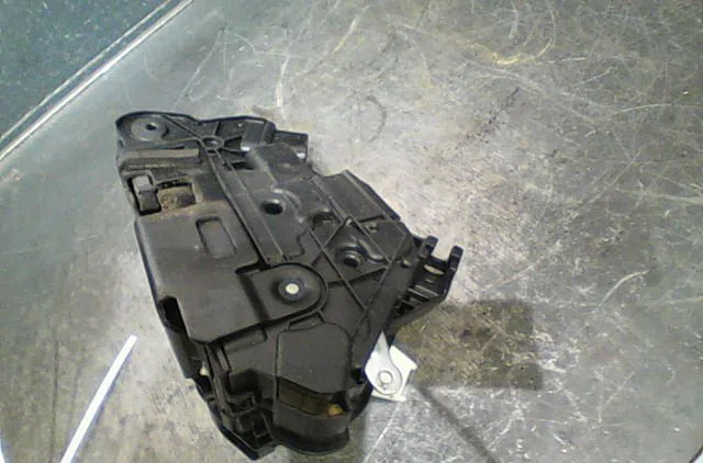 Serrure porte avg Seat IBIZA IV (6J5, 6P1) 1.4 (2008-2015) occasion
